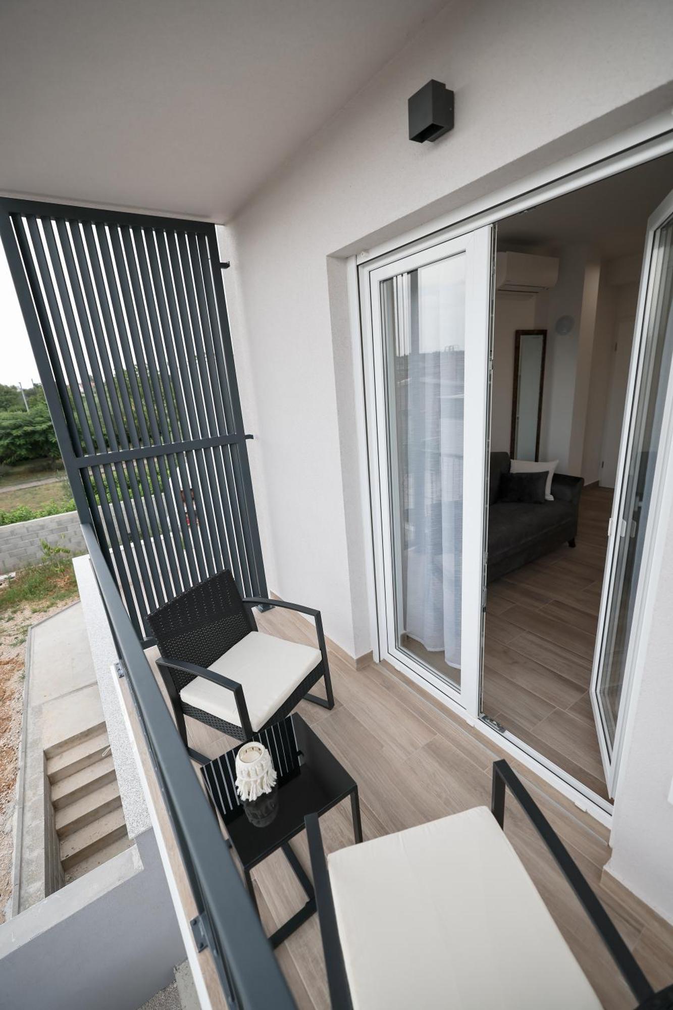 Duo Soles - Apartments With Private Parking Near Zadar Murvica  エクステリア 写真