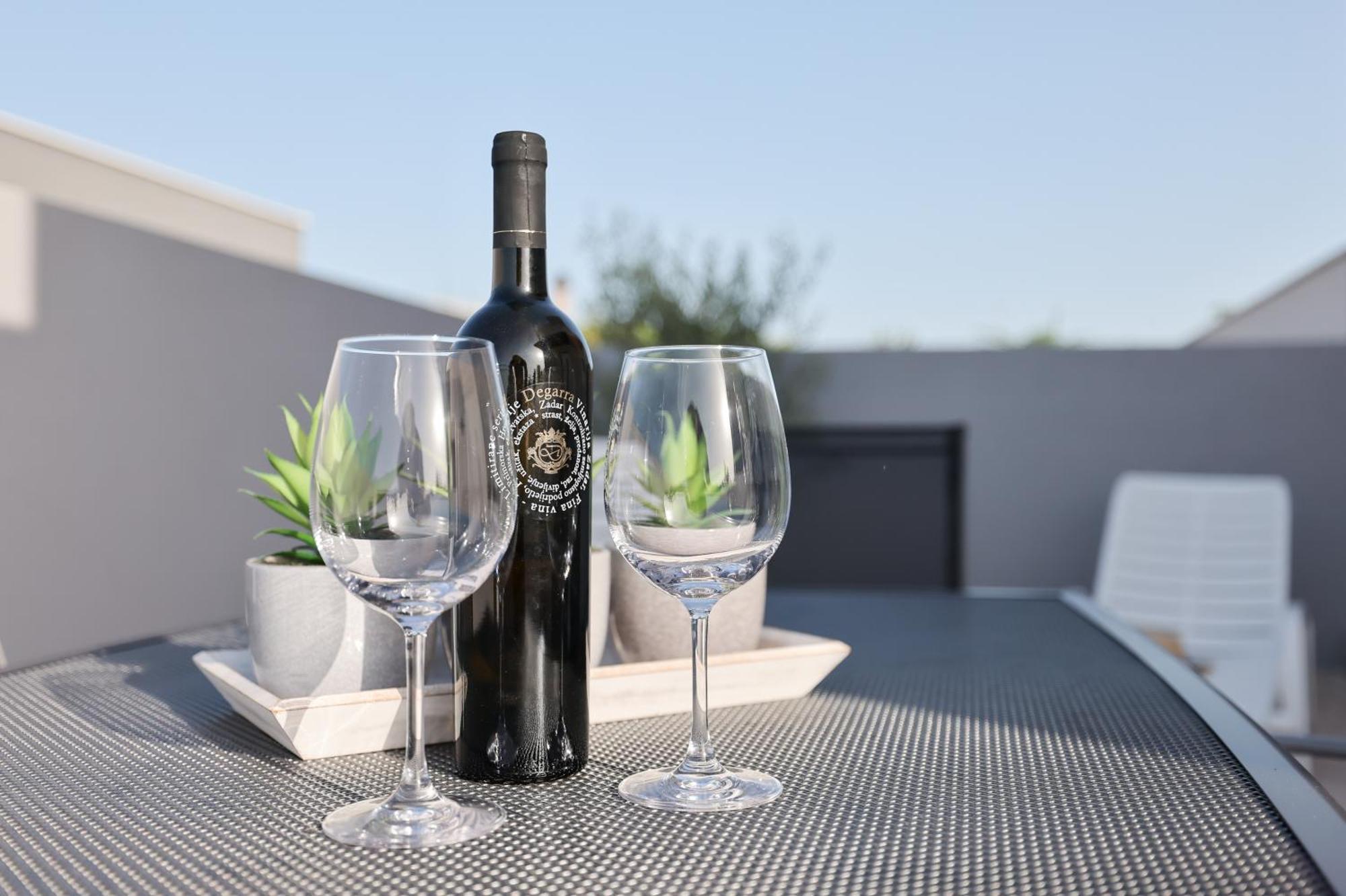 Duo Soles - Apartments With Private Parking Near Zadar Murvica  エクステリア 写真