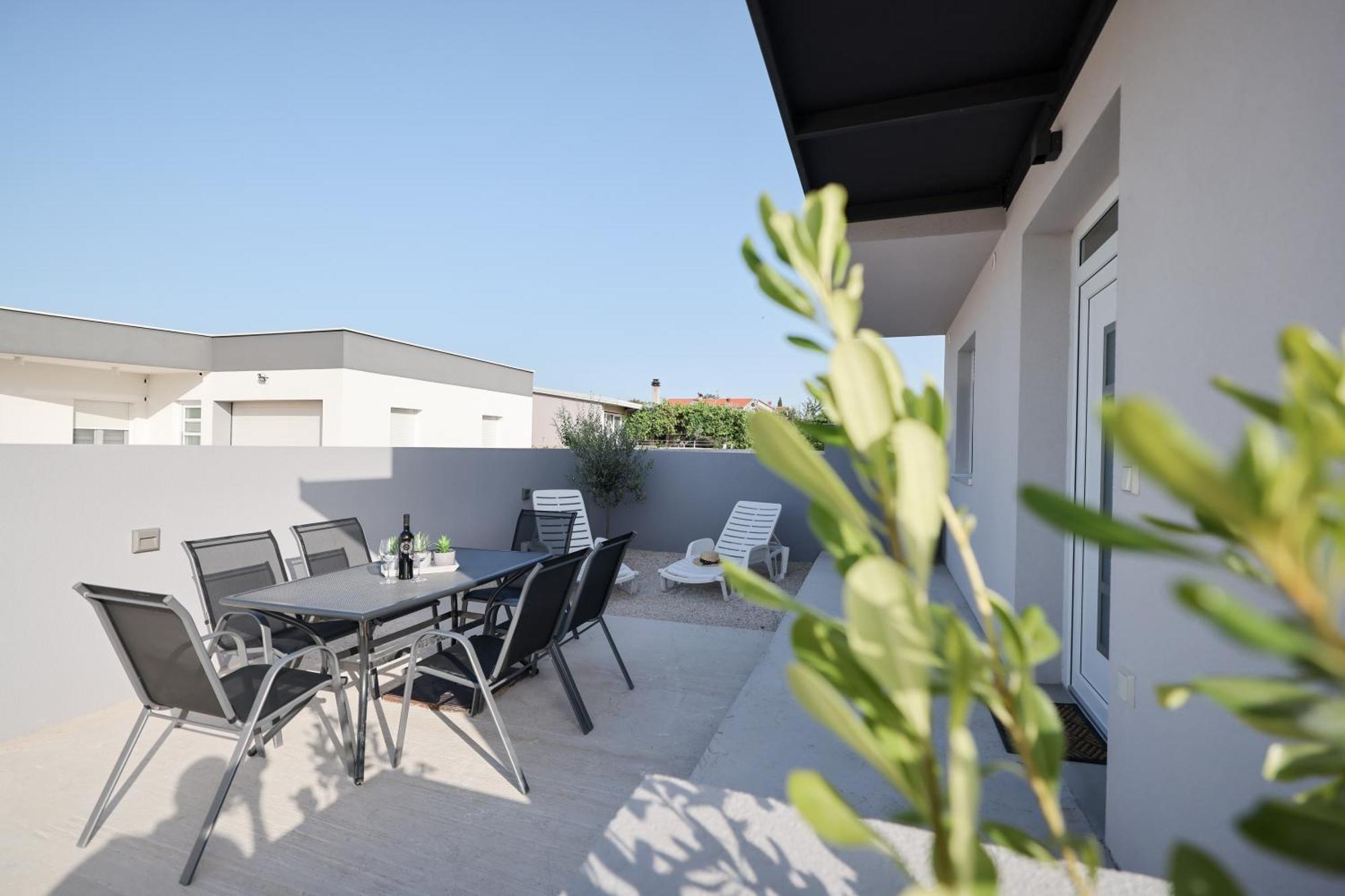 Duo Soles - Apartments With Private Parking Near Zadar Murvica  エクステリア 写真